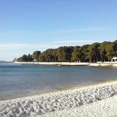 Gemuetliche 3 * Valbandon
