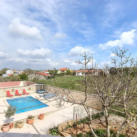 Apartment Gemuetliche 3 Valbandon
